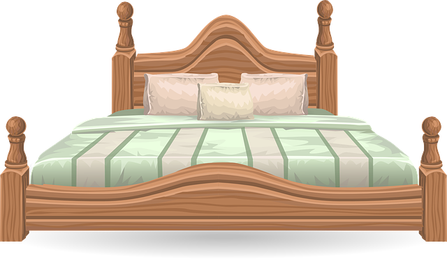 dřevěná manželská postel