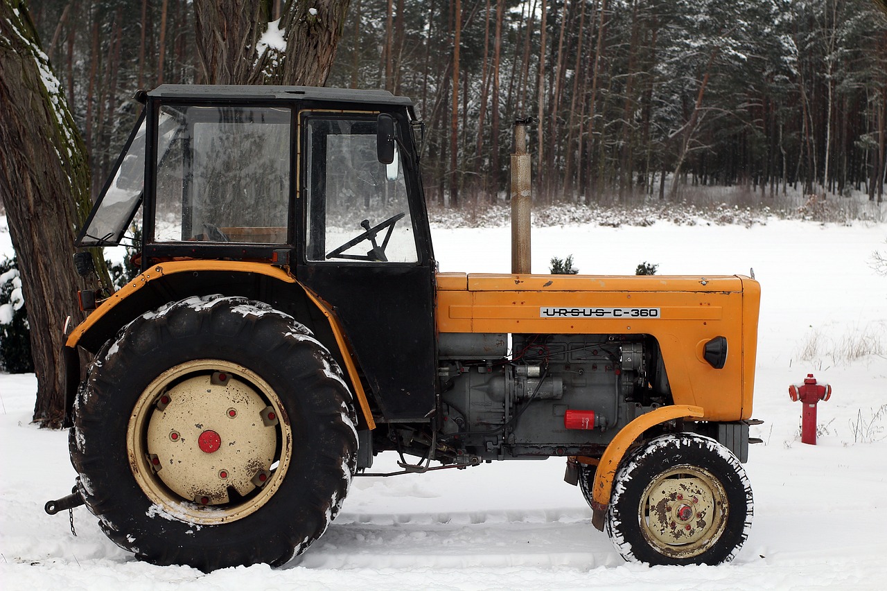 traktor a sníh 